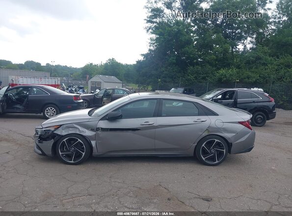 KMHLR4AF8PU407429 2023 HYUNDAI ELANTRA Gray Սալոնի 360 աստիճան տեսք