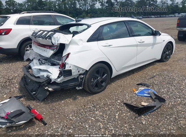 KMHLR4AF8PU577421 2023 HYUNDAI ELANTRA White Trasero derecho