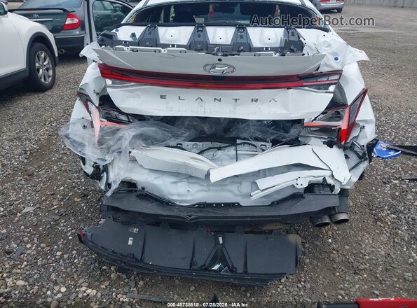 KMHLR4AF8PU577421 2023 HYUNDAI ELANTRA White Vista frontal