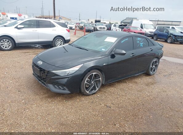 KMHLR4AF9PU556710 2023 HYUNDAI ELANTRA Black Przód lewy