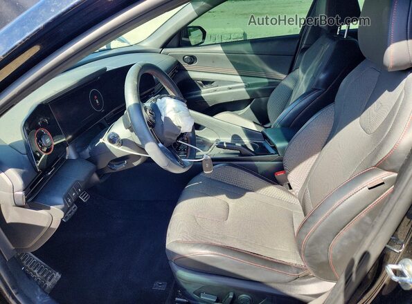 KMHLR4AFXPU413359 2023 HYUNDAI ELANTRA Black Front interior view