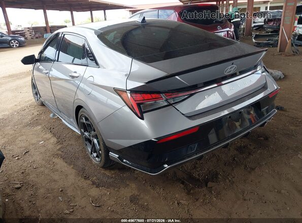 KMHLR4DF3SU940115 2025 HYUNDAI ELANTRA Gray Trasero izquierdo