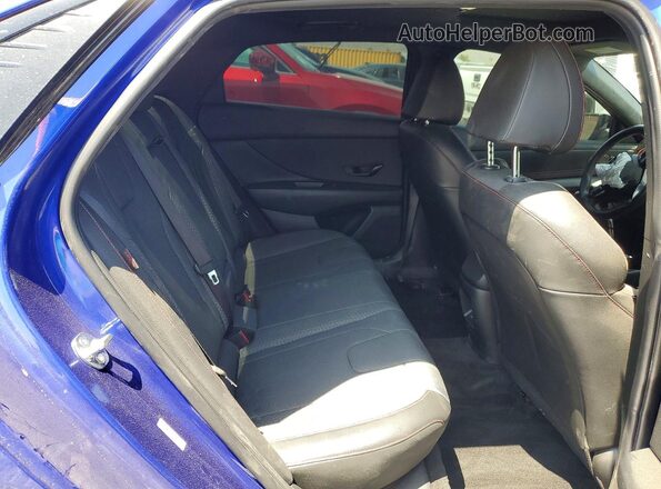 KMHLR4DF8RU813502 2024 HYUNDAI ELANTRA Blue Vista de los asientos traseros
