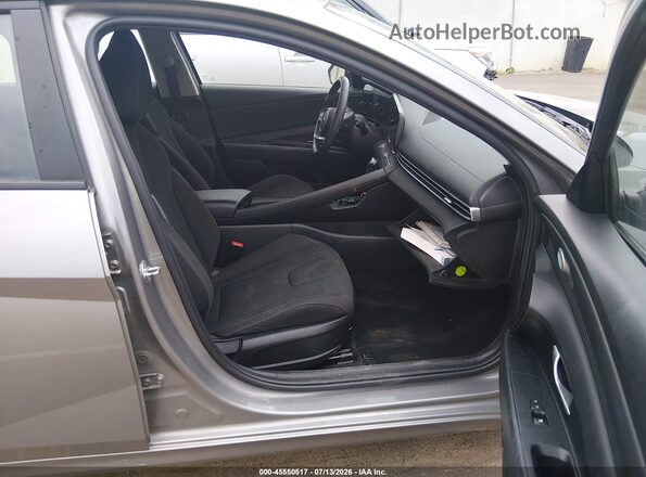 KMHLS4AG0PU445332 2023 HYUNDAI ELANTRA Silver Front interior view