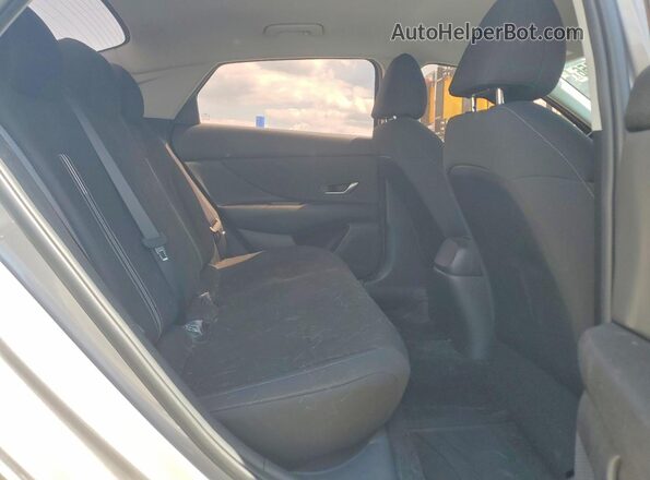 KMHLS4AG2NU309071 2022 HYUNDAI ELANTRA Silver Հետևի նստատեղերի տեսք