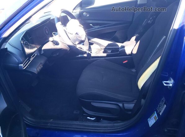 KMHLS4AG2PU410257 2023 HYUNDAI ELANTRA Синий Вид салона спереди
