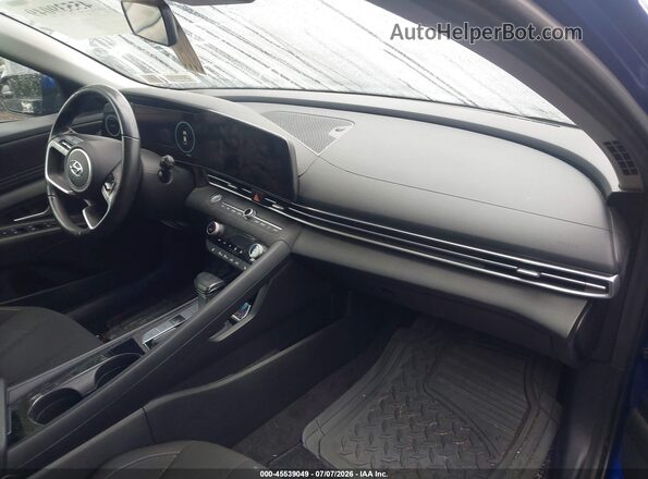 KMHLS4AG2PU595958 2023 HYUNDAI ELANTRA Blue Front interior view