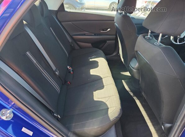 KMHLS4AG3PU463565 2023 HYUNDAI ELANTRA Blue უკანა სავარძლების ხედი