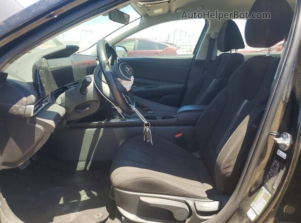 KMHLS4AG3PU515101 2023 HYUNDAI ELANTRA Черный Вид салона спереди