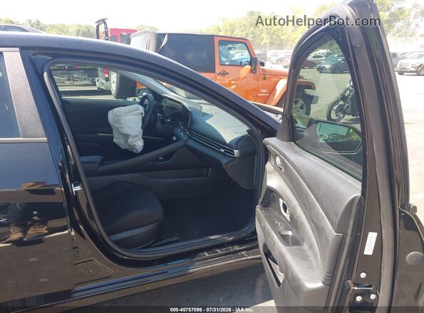 KMHLS4AG3PU563973 2023 HYUNDAI ELANTRA Black Вид салону спереду