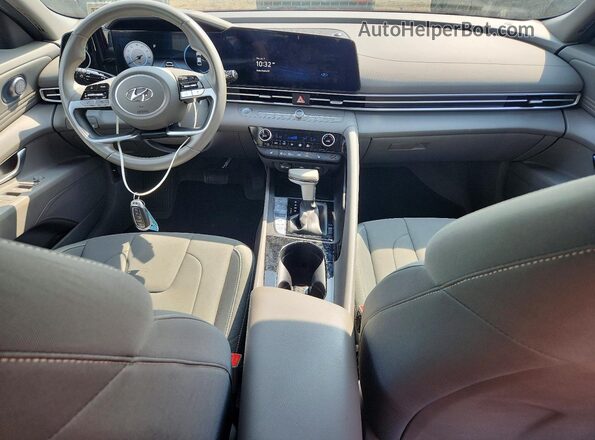 KMHLS4AG4PU459895 2023 HYUNDAI ELANTRA Красный Вид панели приборов