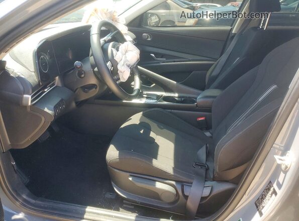KMHLS4AG6PU446789 2023 HYUNDAI ELANTRA Gray Вид салону спереду