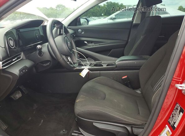 KMHLS4AG8MU211709 2021 HYUNDAI ELANTRA Красный Вид салона спереди