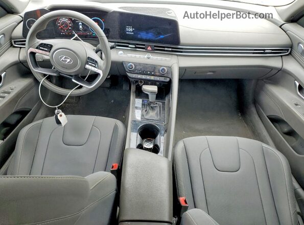 KMHLS4AG8PU435910 2023 HYUNDAI ELANTRA Red Dashboard view