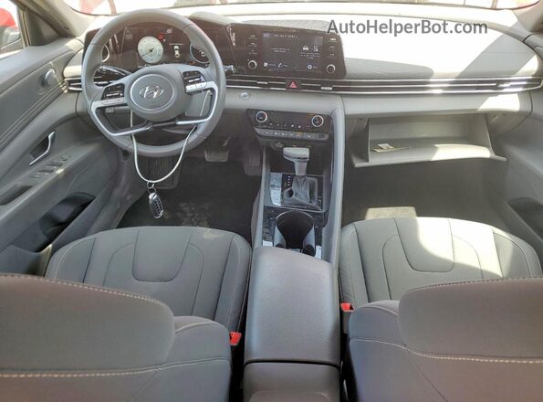 KMHLS4AG9MU063294 2021 HYUNDAI ELANTRA Красный Вид панели приборов