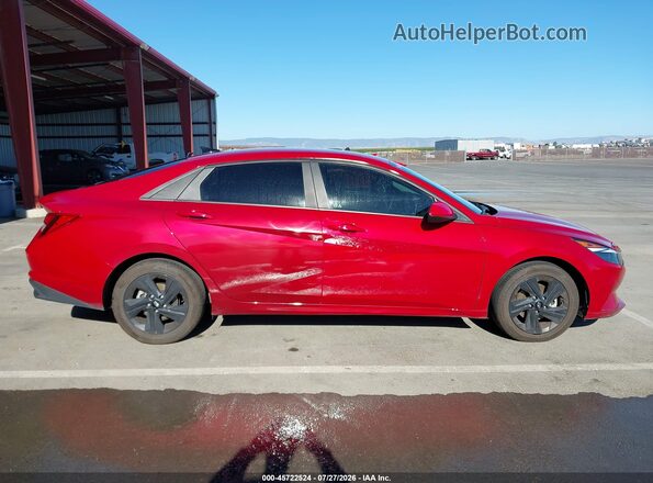 KMHLS4AG9NU337000 2022 HYUNDAI ELANTRA Red უკანა სალონის ხედი