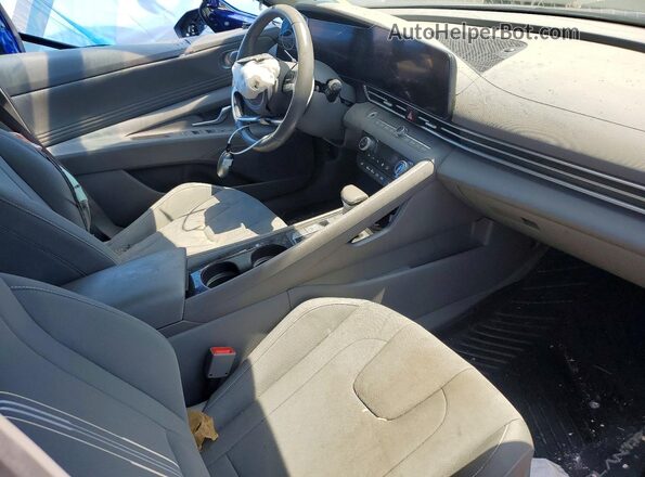 KMHLS4DG0RU832431 2024 HYUNDAI ELANTRA Blue Սալոնի դիմացի տեսք