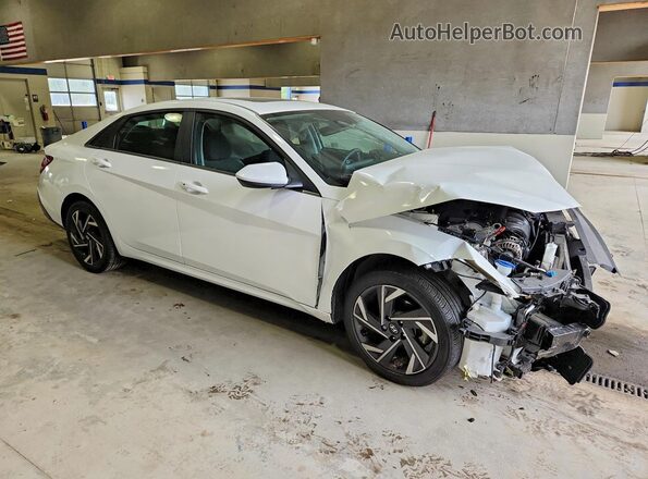 KMHLS4DG1RU770053 2024 HYUNDAI ELANTRA White Передня права чверть