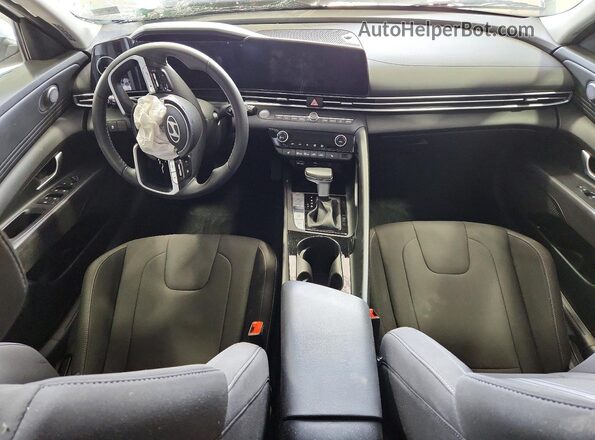 KMHLS4DG1RU770053 2024 HYUNDAI ELANTRA White Вид панелі приладів