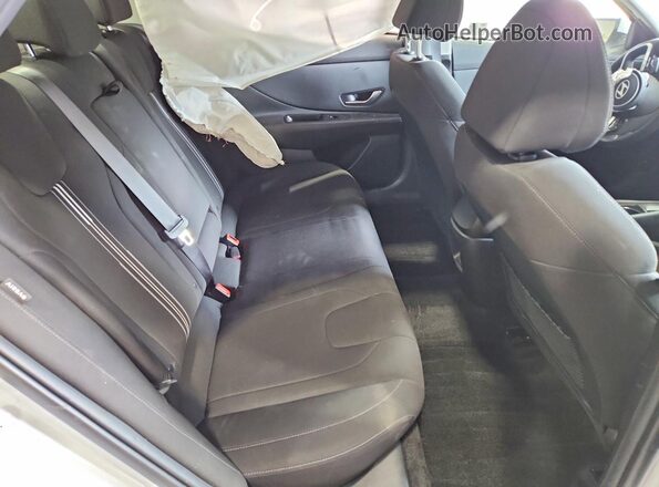 KMHLS4DG1RU770053 2024 HYUNDAI ELANTRA White Вид задніх сидінь