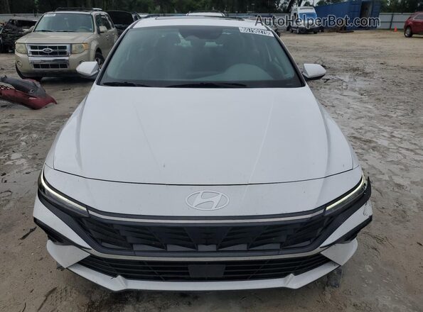 KMHLS4DG1SU031593 2025 HYUNDAI ELANTRA White 360 interior view