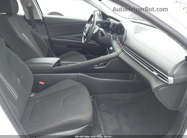 KMHLS4DG1SU862401 2025 HYUNDAI ELANTRA Белый Вид салона спереди