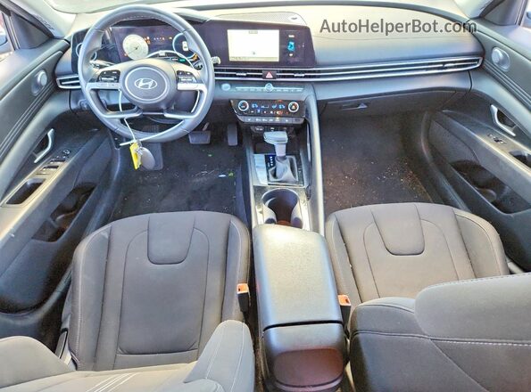 KMHLS4DG1SU872619 2025 HYUNDAI ELANTRA Серый Вид панели приборов