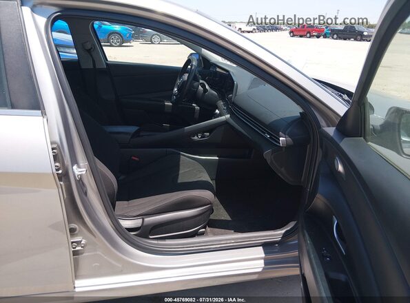 KMHLS4DG2SU873102 2025 HYUNDAI ELANTRA Gray Vista interior delantera