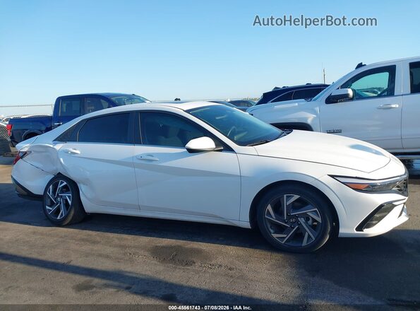 KMHLS4DG2SU901710 2025 HYUNDAI ELANTRA Белый Вид задней части салона