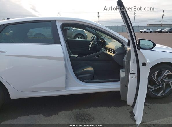 KMHLS4DG3SU998934 2025 HYUNDAI ELANTRA White Widok wnętrza z przodu