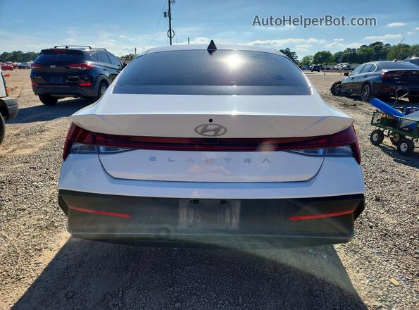 KMHLS4DG4RU819438 2024 HYUNDAI ELANTRA White Հետևի տեսք