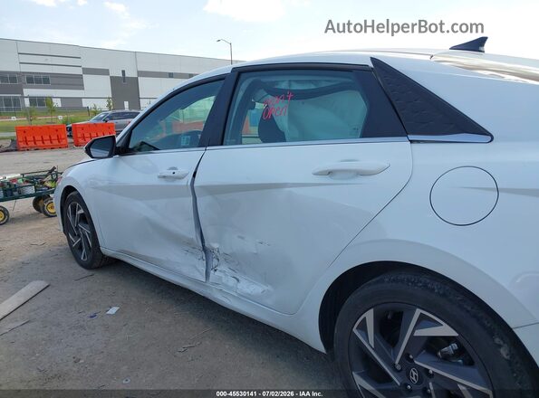 KMHLS4DG4SU860884 2025 HYUNDAI ELANTRA White Vista frontal