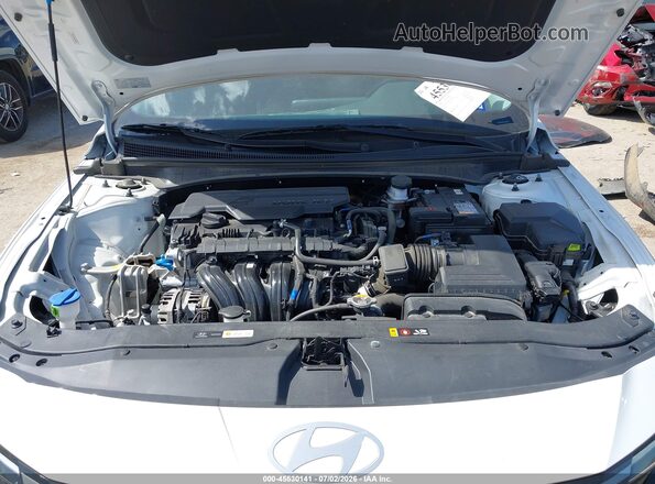 KMHLS4DG4SU860884 2025 HYUNDAI ELANTRA White Vista trasera