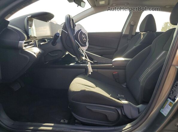 KMHLS4DG4SU889074 2025 HYUNDAI ELANTRA Gray Vista interior delantera