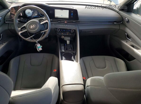 KMHLS4DG4SU946843 2025 HYUNDAI ELANTRA White Dashboard view