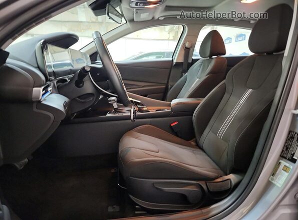 KMHLS4DG4SU961441 2025 HYUNDAI ELANTRA Gray Front interior view