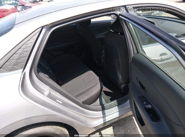 KMHLS4DG4TU119717 2026 HYUNDAI ELANTRA Silver Vista de la etiqueta del VIN
