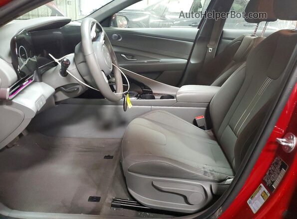 KMHLS4DG6RU754897 2024 HYUNDAI ELANTRA Red Front interior view