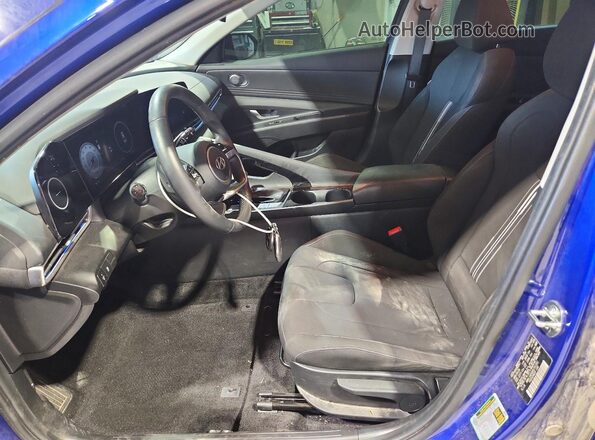 KMHLS4DG6RU791352 2024 HYUNDAI ELANTRA Blue Вид салону спереду