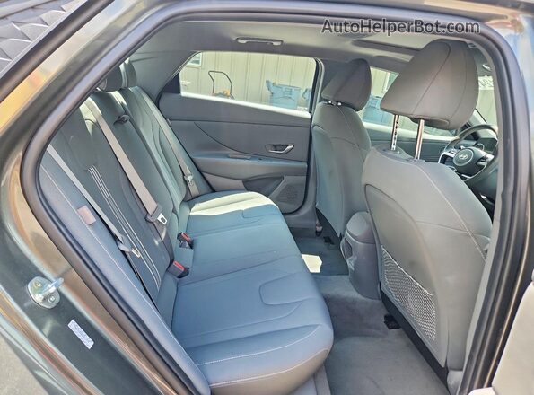 KMHLS4DG6RU841375 2024 HYUNDAI ELANTRA Gray უკანა სავარძლების ხედი