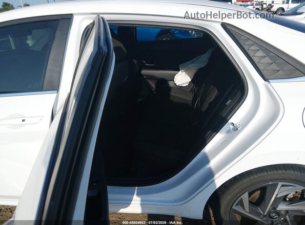 KMHLS4DG7RU838131 2024 HYUNDAI ELANTRA White Vista de la etiqueta del VIN
