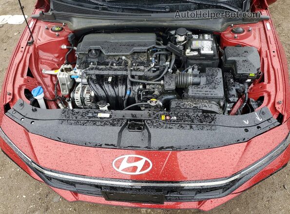 KMHLS4DG7SU905820 2025 HYUNDAI ELANTRA Red Rear interior view