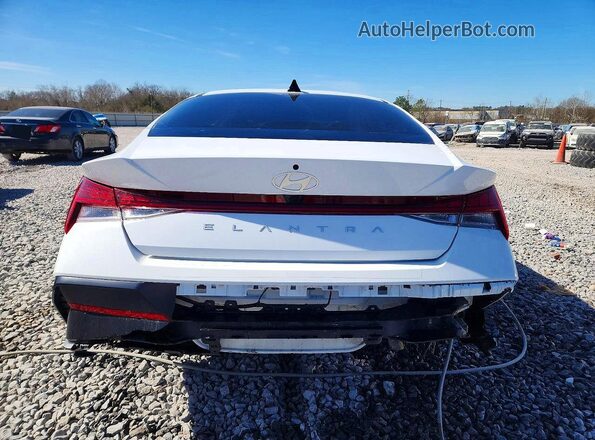 KMHLS4DG8RU674064 2024 HYUNDAI ELANTRA White Rear view