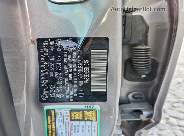 KMHLS4DG9RU670217 2024 HYUNDAI ELANTRA Silver Вид підкапотного простору