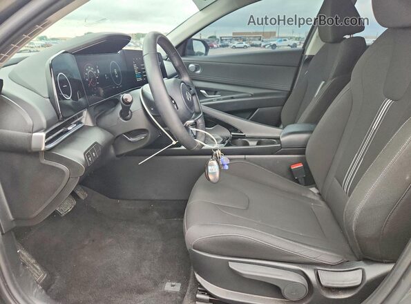 KMHLS4DG9RU828474 2024 HYUNDAI ELANTRA Gray Vista interior delantera