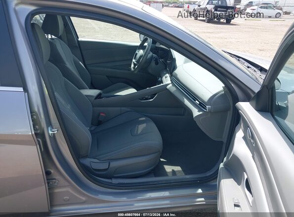 KMHLS4DG9SU921128 2025 HYUNDAI ELANTRA Silver Vista interior delantera
