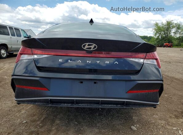 KMHLS4DGXRU849351 2024 HYUNDAI ELANTRA Black Հետևի տեսք