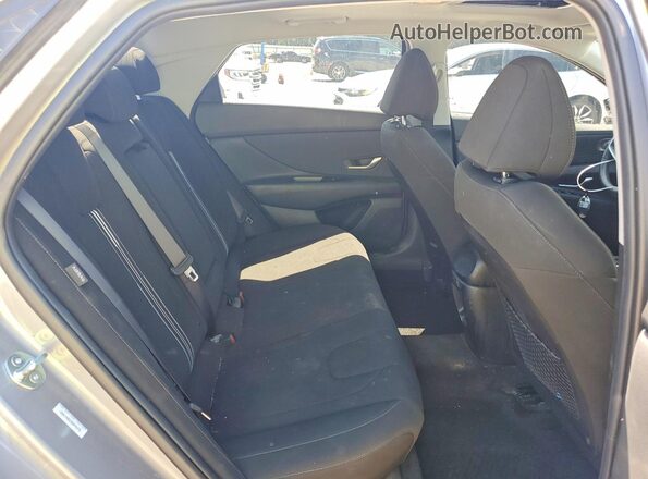 KMHLS4DGXSU976476 2025 HYUNDAI ELANTRA Silver უკანა სავარძლების ხედი