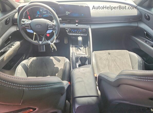 KMHLW4DK0TU036357 2026 HYUNDAI ELANTRA Red Dashboard view