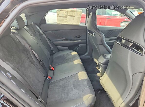 KMHLW4DK2TU037042 2026 HYUNDAI ELANTRA Черный Вид задних сидений